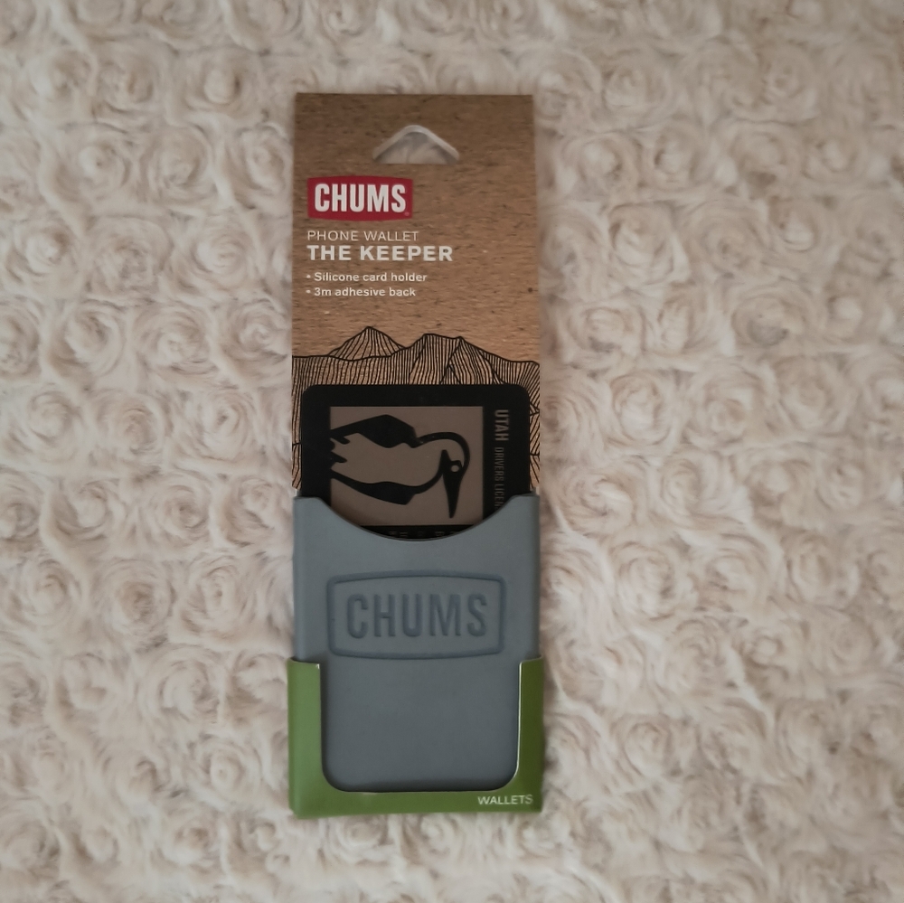 CHUMS The Keeper Phone Wallet -In Silver- Silicone Card Holder 3M Adhesive